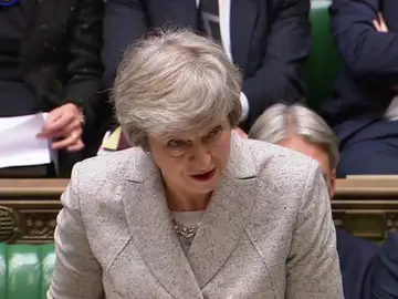 May echa un pulso a España: advierte de que protegerá la "soberanía británica" de Gibraltar May echa un pulso a España: advierte de que protegerá la "soberanía británica" de Gibraltar