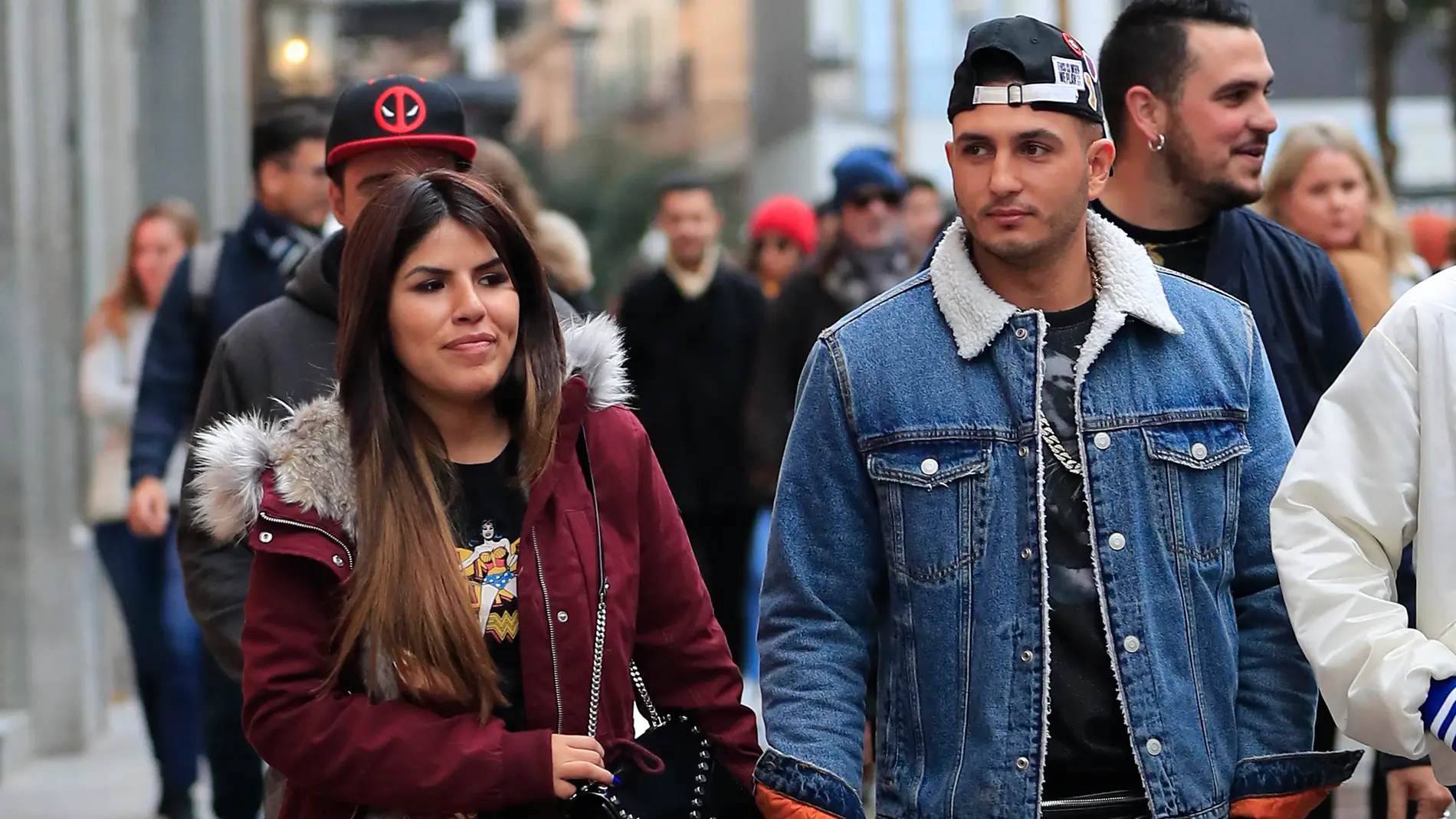 Isa Pantoja y Omar Montes por las calles de Madrid