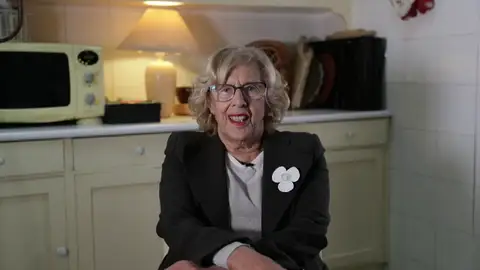 Carmena lanza Más Madrid, su plataforma para las elecciones municipales Carmena lanza Más Madrid, su plataforma para las elecciones municipales