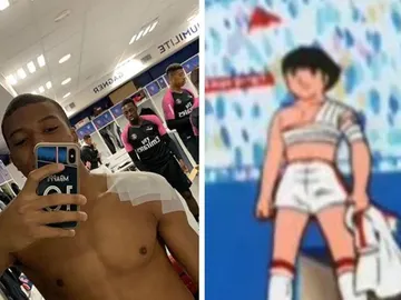 Mbappé, con Oliver Atom Mbappé, con Oliver Atom