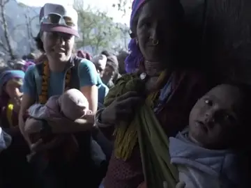 La expedición solidaria de Edurne Pasaban en Nepal: "Vengo muy impactada" La expedición solidaria de Edurne Pasaban en Nepal: "Vengo muy impactada"