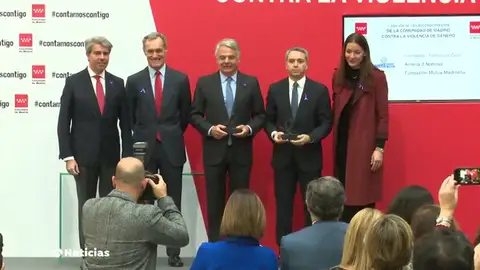 La Comunidad de Madrid premia la campaña 'Contra la Violencia, Tolerancia Cero' La Comunidad de Madrid premia la campaña 'Contra la Violencia, Tolerancia Cero'