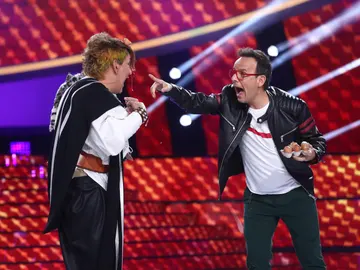 Corbacho pone a prueba el ‘Champú de huevo’ para subir puntuaciones Corbacho pone a prueba el ‘Champú de huevo’ para subir puntuaciones