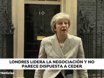 May se mantiene firme sobre Gibraltar antes de volver a reunirse este sábado con Tusk y Juncker