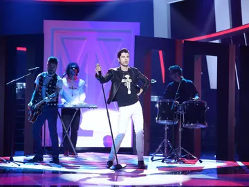 Actuación Jordi Coll Depeche Mode Actuación Jordi Coll Depeche Mode