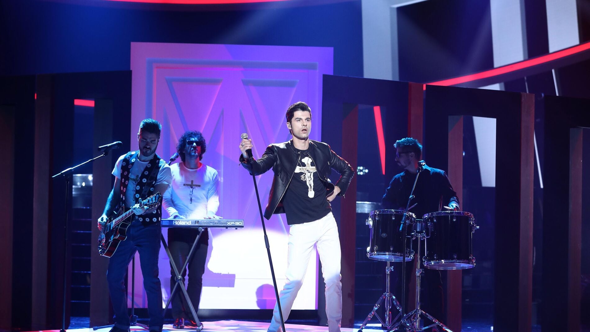 Actuaci&oacute;n Jordi Coll Depeche Mode