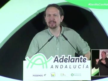 Pablo Iglesias acusa a Susana Díaz de dejar a Andalucía de lado
