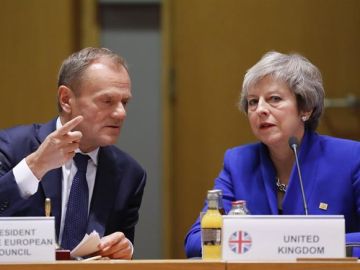 La primera ministra británica, Theresa May, y el presidente del Consejo Europeo, Donald Tusk