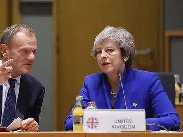 La primera ministra británica, Theresa May, y el presidente del Consejo Europeo, Donald Tusk La primera ministra británica, Theresa May, y el presidente del Consejo Europeo, Donald Tusk