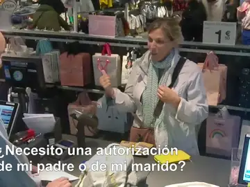¿Qué harías si te pidieran el permiso de tu marido o de tu padre para comprar? ¿Qué harías si te pidieran el permiso de tu marido o de tu padre para comprar?