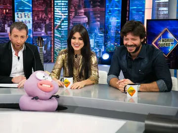 VÍDEO: Álvaro Morte y Adriana Ugarte descubren el pasado de bebés de Mario Casas y Úrsula Corberó VÍDEO: Álvaro Morte y Adriana Ugarte descubren el pasado de bebés de Mario Casas y Úrsula Corberó