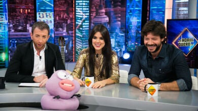 Álvaro Morte y Adriana Ugarte descubren el pasado de bebés de Mario Casas y Úrsula Corberó