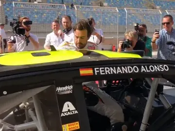 Fernando Alonso probando un monoplaza de la NASCAR en Shakir Fernando Alonso probando un monoplaza de la NASCAR en Shakir