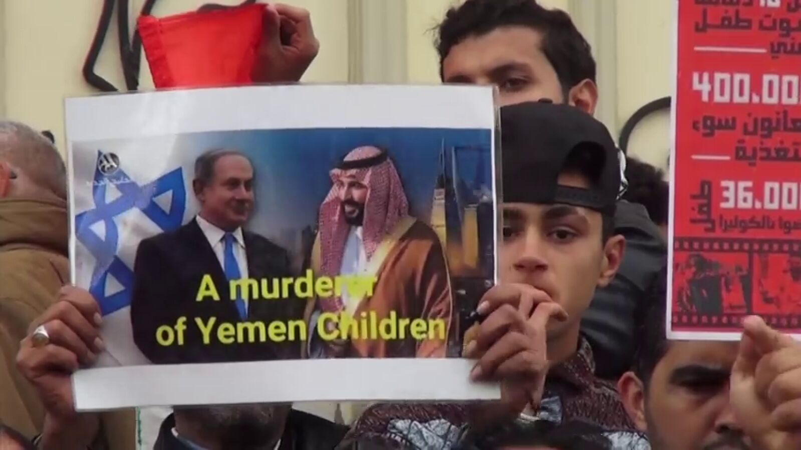 El príncipe heredero Mohammed bin Salman es recibido con protestas en su visita a Túnez