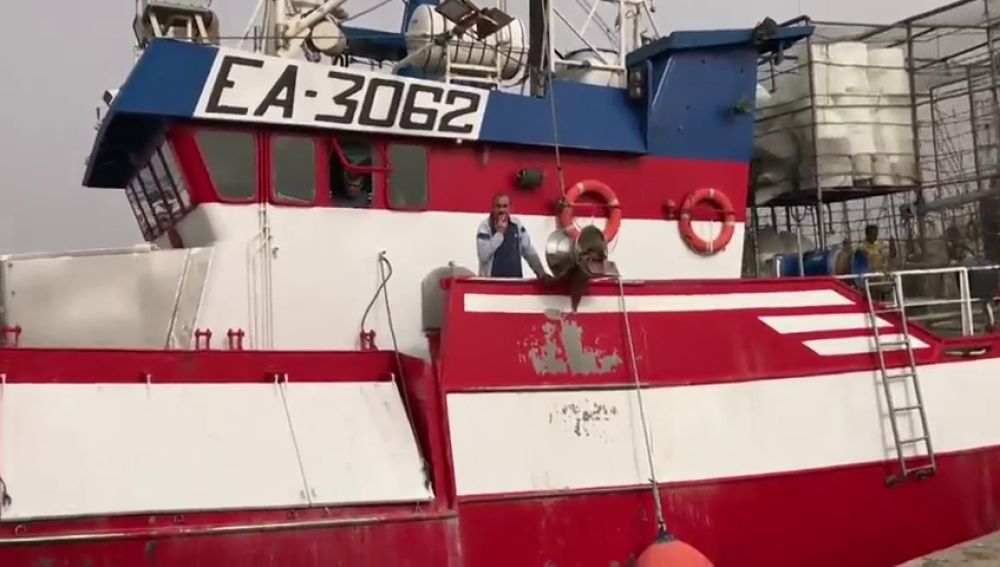 El patrón del pesquero de Santa Pola: "Hoy Europa da una auténtica verguenza"