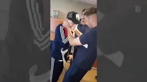 El detallazo de Joaquín con un joven que deseaba conocerle: "Eres un valiente, siempre pa'lante. No llores" El detallazo de Joaquín con un joven que deseaba conocerle: "Eres un valiente, siempre pa'lante. No llores"