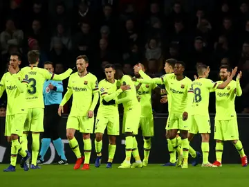 Los jugadores del Barcelona celebran un gol Los jugadores del Barcelona celebran un gol