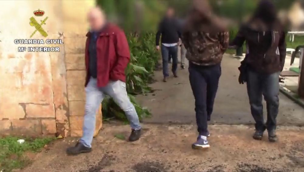 Desarticula una banda especializada en alunizajes en Andalucía