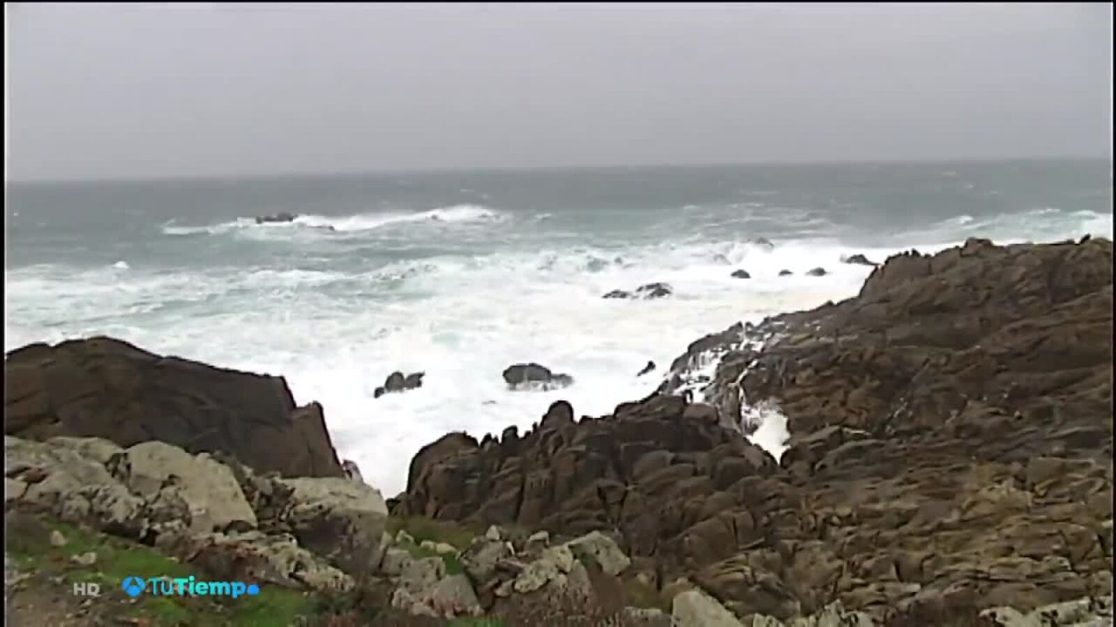 Alerta por temporal de viento y olas en Galicia