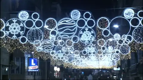 El alumbrado navideño provoca dilema entre los ciudadanos El alumbrado navideño provoca dilema entre los ciudadanos