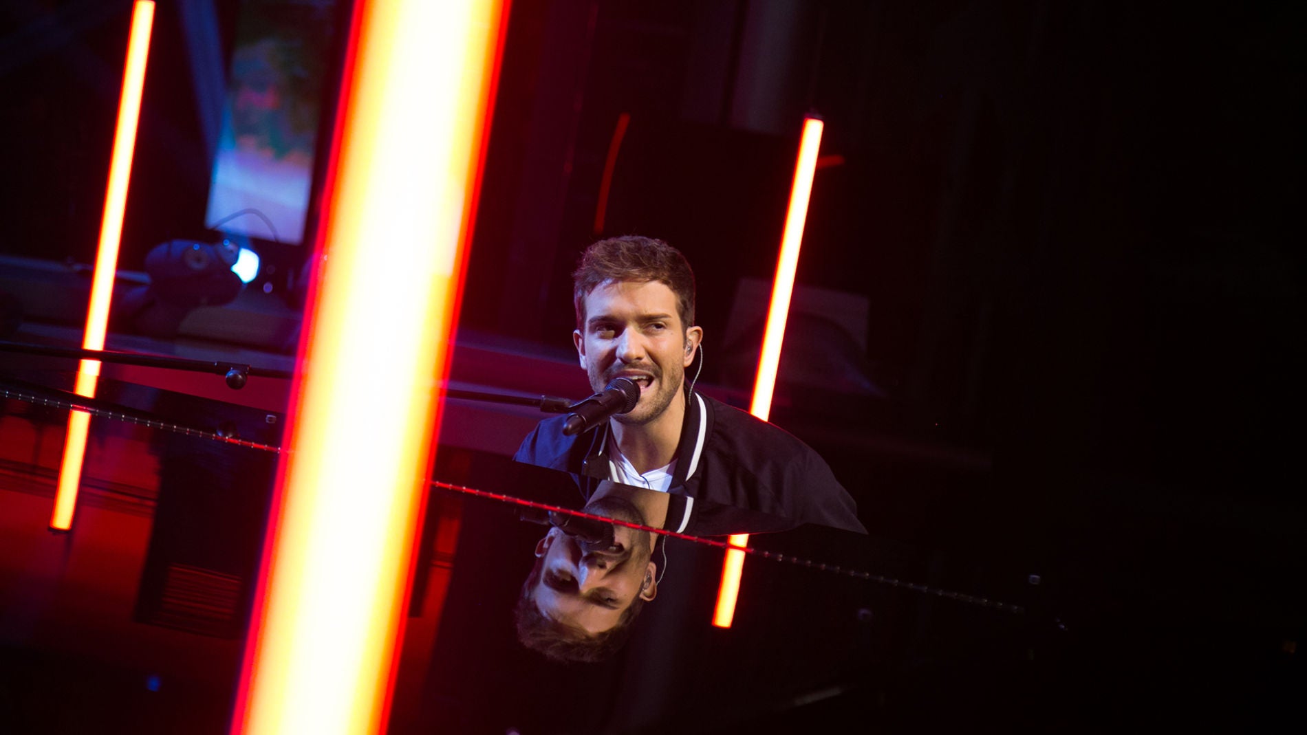 Pablo Albor&aacute;n canta en directo 'Tu refugio' en 'El Hormiguero 3.0'