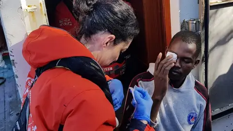 Un migrante a bordo del pesquero español Nuestra madre de Loreto Un migrante a bordo del pesquero español Nuestra madre de Loreto