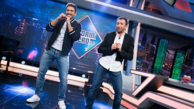 Pablo Alborán 'derrite' al público con un sensual movimiento de cadera en 'El Hormiguero 3.0'