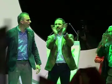 Los partidos se echan en cara haber introducido a Vox en la campaña Los partidos se echan en cara haber introducido a Vox en la campaña