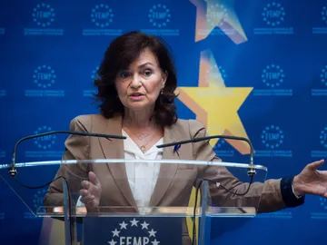 La vicepresidenta del gobierno Carmen Calvo La vicepresidenta del gobierno Carmen Calvo