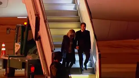 Singular escena del presidente Macron el llegar a Argentina Singular escena del presidente Macron el llegar a Argentina