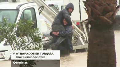Un muerto y decenas de personas atrapadas por las lluvias en Turquía 