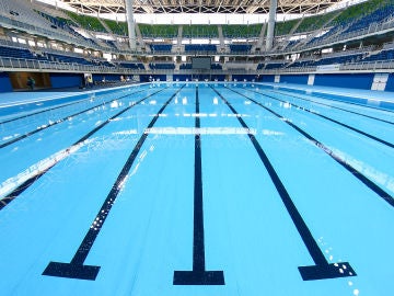 Vista de una piscina olímpica