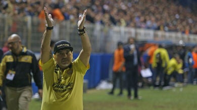 Maradona renueva su contrato con los Dorados de Sinaloa