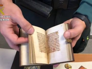 Detienen a dos personas por estafar a un anciano m&aacute;s de 40 mil euros