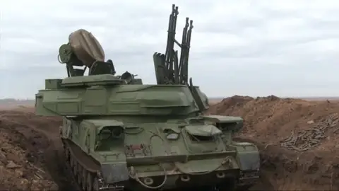 Ucrania prohíbe entrar a ciudadanos rusos con edades de 16 a 60 años Ucrania prohíbe entrar a ciudadanos rusos con edades de 16 a 60 años