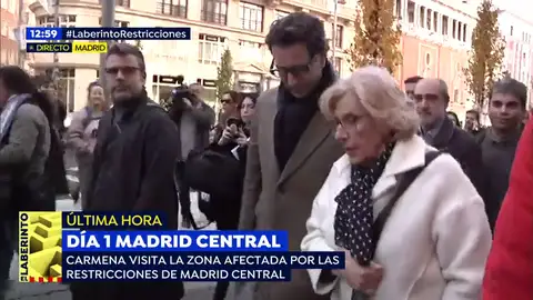 Manuela Carmena pasea por Madrid Central Manuela Carmena pasea por Madrid Central