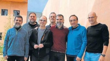  Jordi Sànchez, Oriol Junqueras, Jordi Turull, Joaquim Forn, Jordi Cuixart, Josep Rull y Raül Romeva