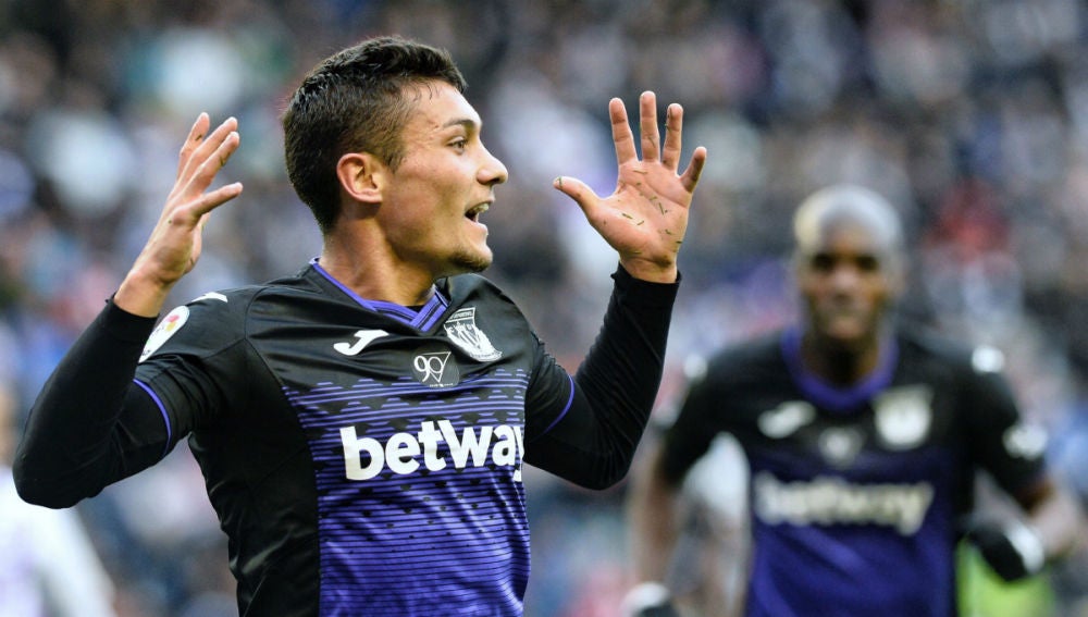 Carrillo celebra un gol con el Leganés