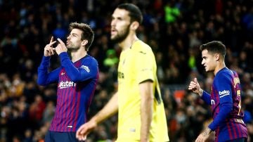 Gerard Piqué celebra su gol ante el Villarreal
