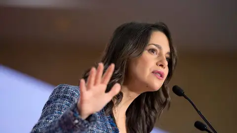 Inés Arrimadas ante los medios de comunicación Inés Arrimadas ante los medios de comunicación