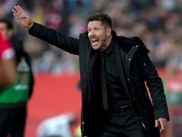 Simeone da indicaciones Simeone da indicaciones