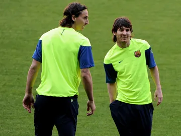 Ibrahimovic junto a Messi en su temporada en el Barcelona Ibrahimovic junto a Messi en su temporada en el Barcelona
