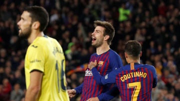 Gerard Piqué celebra el 1-0 ante el Villarreal