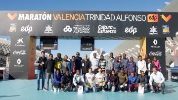 Presentación de los principales corredores de la trigésimo octava edición del Maratón Valencia Trinidad Alfonso 