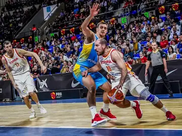 Momento del duelo entre España y Ucrania Momento del duelo entre España y Ucrania