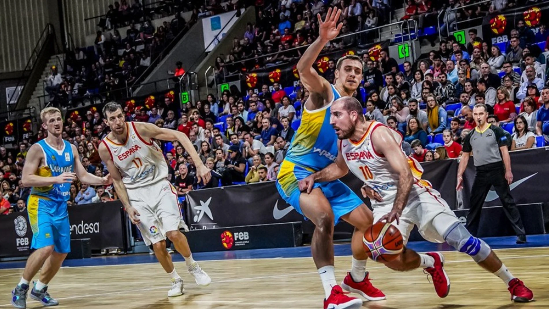 Momento del duelo entre España y Ucrania Momento del duelo entre España y Ucrania