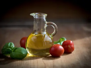 La lista de mejores aceites de oliva del mundo pone a los españoles bien arriba. La lista de mejores aceites de oliva del mundo pone a los españoles bien arriba.