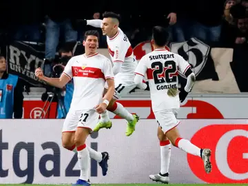 Mario Gómez celebra un gol en el Stuttgart vs Hertha Mario Gómez celebra un gol en el Stuttgart vs Hertha