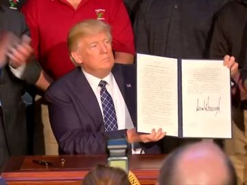 Trump anuncia la salida de su secretario de Interior, Ryan Zinke, en medio de varias investigaciones por posible abuso de poder