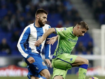 Joaquín, en una acción ante el Espanyol